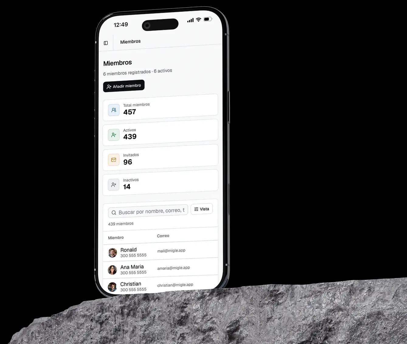 Vista móvil de gestión de miembros en Migle